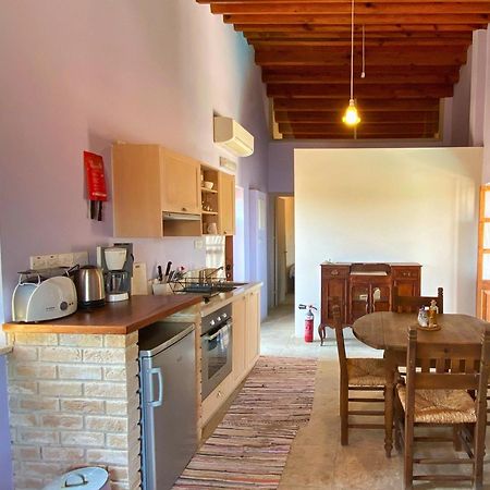 Eveleos Country House Тохни Екстериор снимка